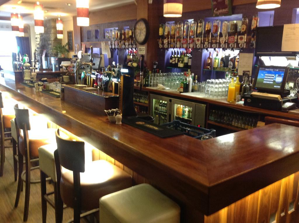 The Corralea Court Hotel ทูม ภายนอก รูปภาพ