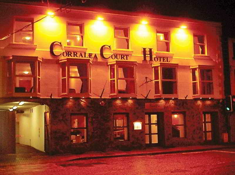 The Corralea Court Hotel ทูม ภายนอก รูปภาพ