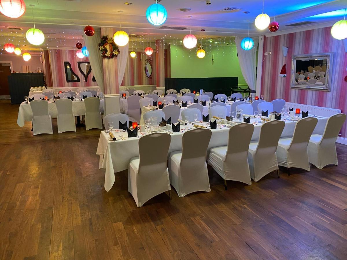 The Corralea Court Hotel ทูม ภายนอก รูปภาพ